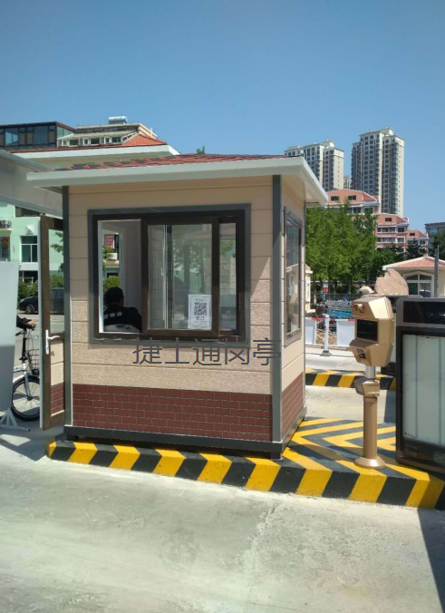 煙臺市，萊山區(qū)迎春大街綠色家園雕花板保安亭